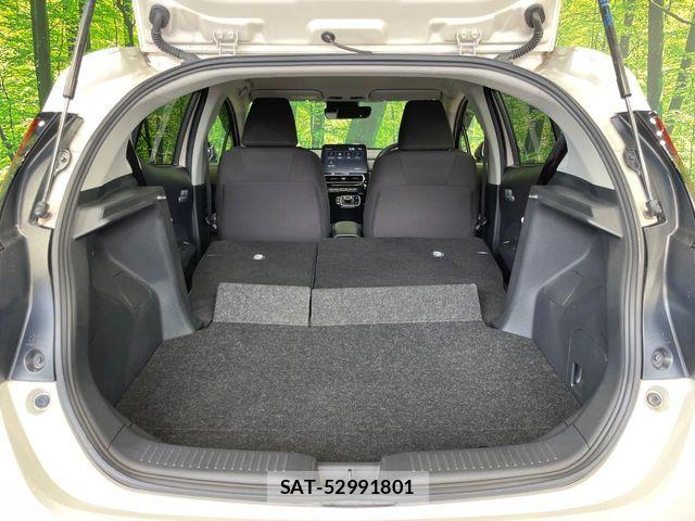 Toyota AQUA 2024-01 8145450-9