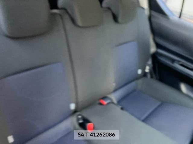 Toyota AQUA 2016-05 8145472-14