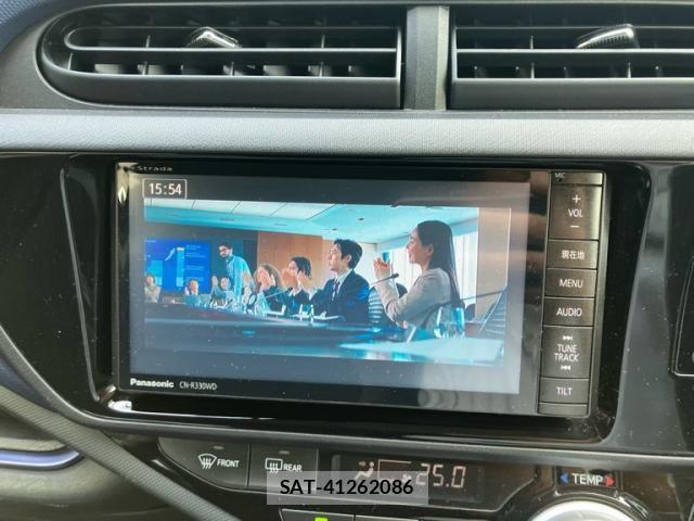 Toyota AQUA 2016-05 8145472-17