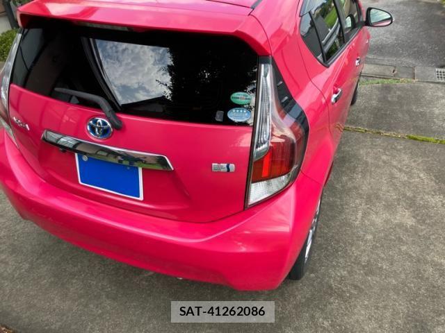 Toyota AQUA 2016-05 8145472-1