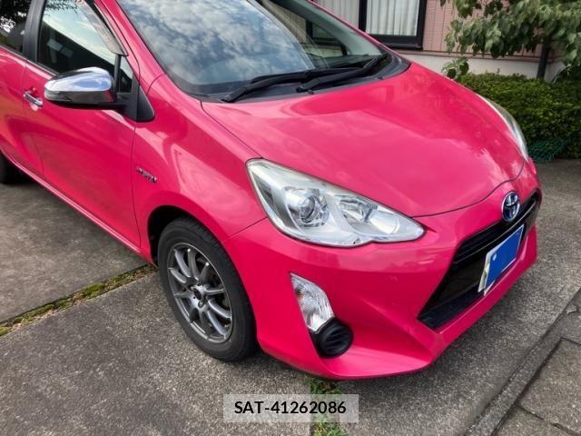 Toyota AQUA 2016-05 8145472-2
