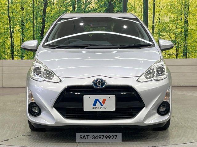 Toyota AQUA 2016-11 8145463-13