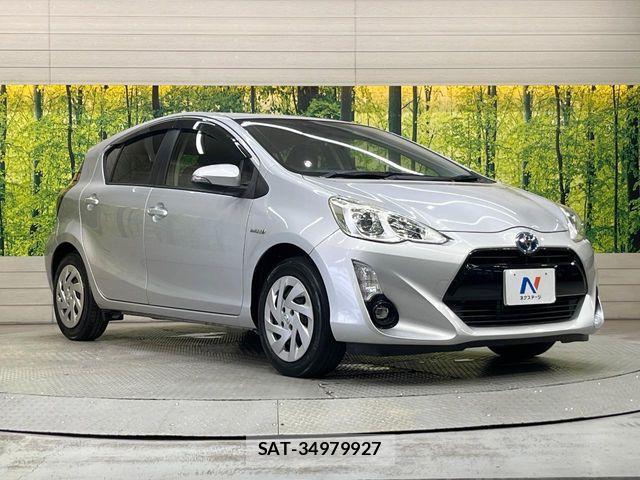 Toyota AQUA 2016-11 8145463-15