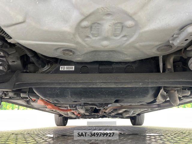 Toyota AQUA 2016-11 8145463-18