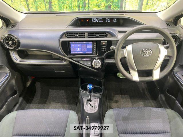Toyota AQUA 2016-11 8145463-1