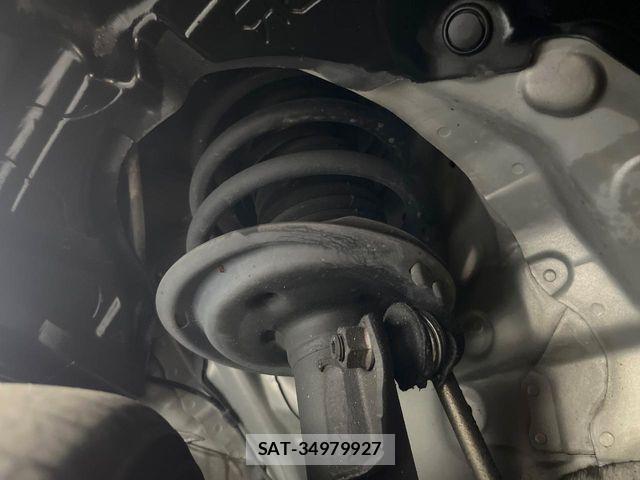 Toyota AQUA 2016-11 8145463-19