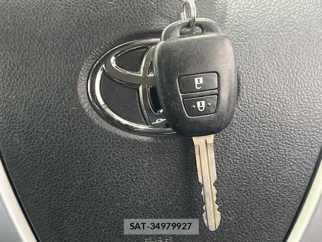 Toyota AQUA 2016-11 8145463-5