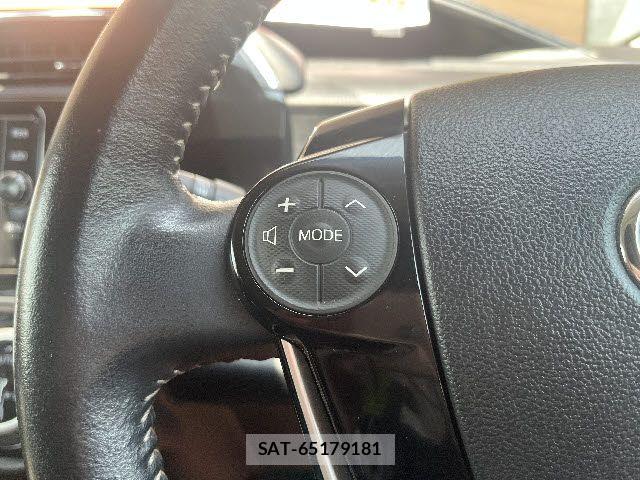 Toyota AQUA 2017-12 8145459-17