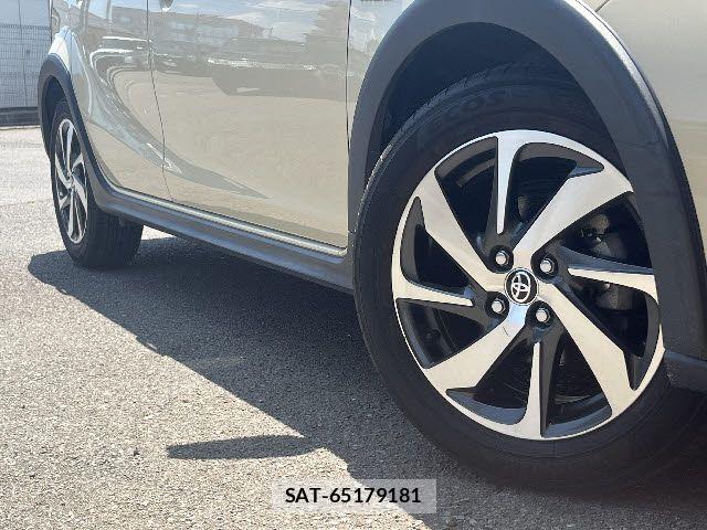 Toyota AQUA 2017-12 8145459-26