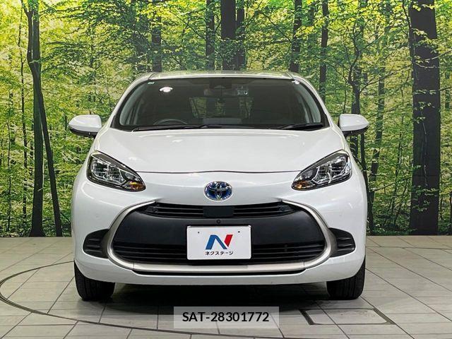 Toyota AQUA 2023-02 8145457-13