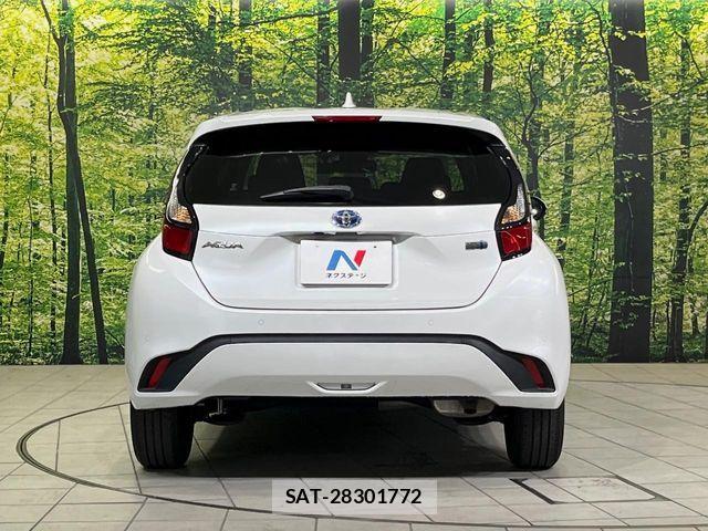 Toyota AQUA 2023-02 8145457-14
