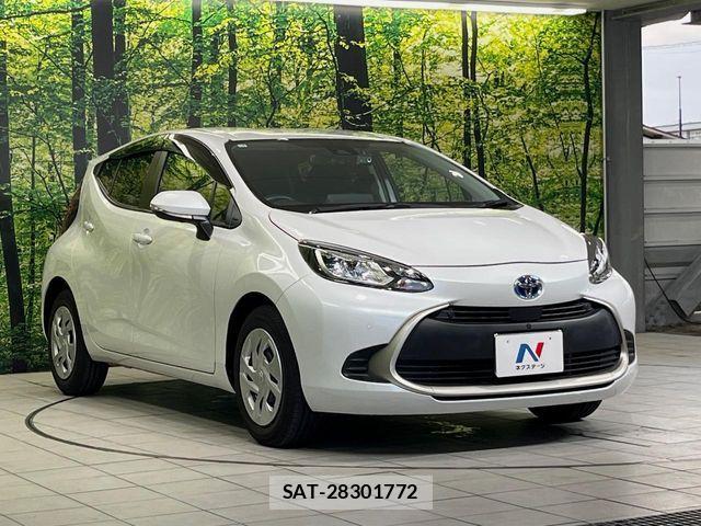 Toyota AQUA 2023-02 8145457-15