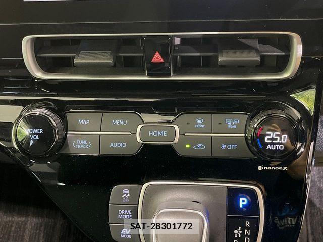 Toyota AQUA 2023-02 8145457-4