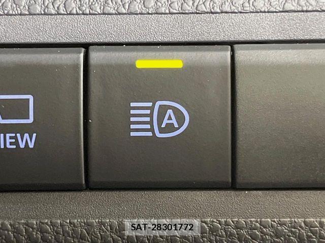 Toyota AQUA 2023-02 8145457-6