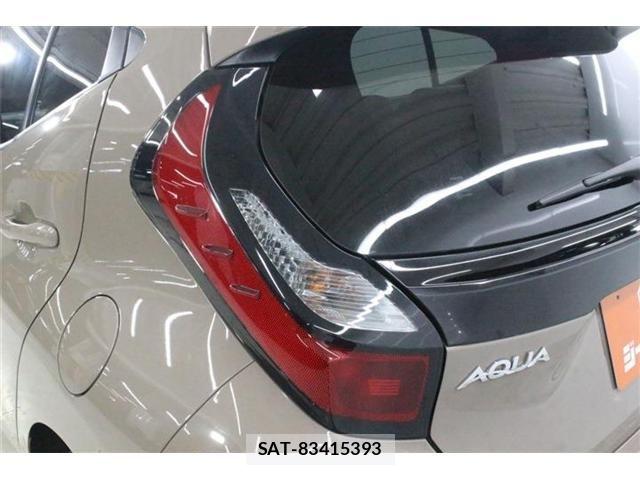 Toyota AQUA 2025-12 8145449-15