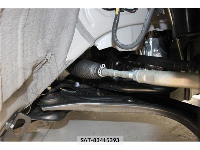 Toyota AQUA 2025-12 8145449-17
