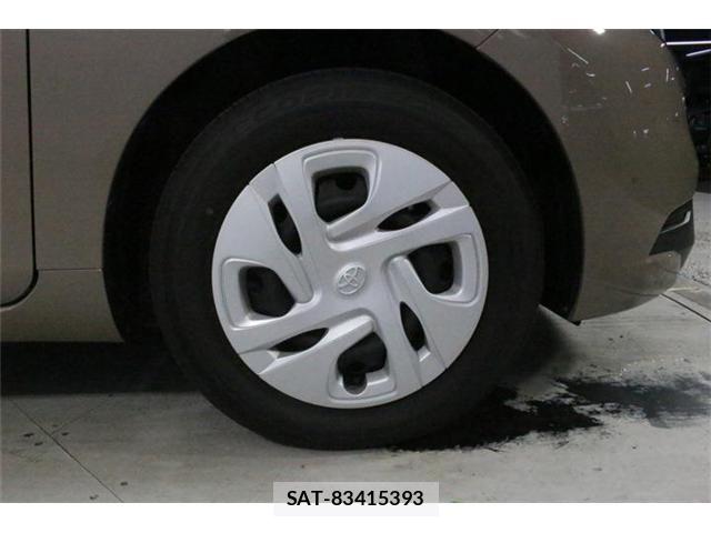 Toyota AQUA 2025-12 8145449-20