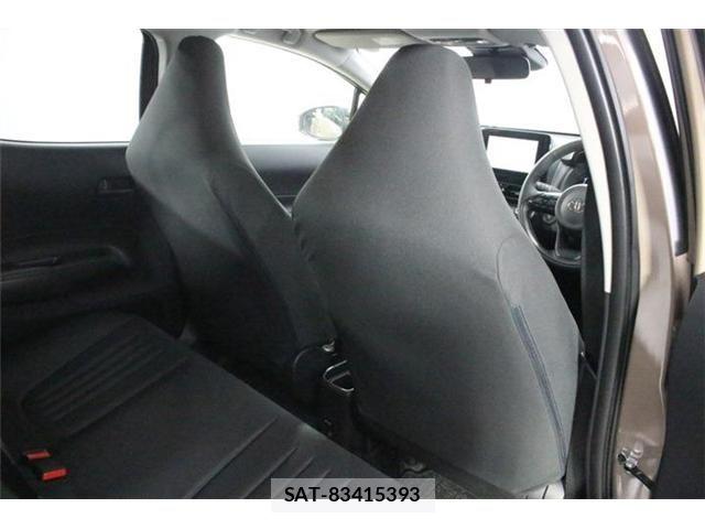 Toyota AQUA 2025-12 8145449-29