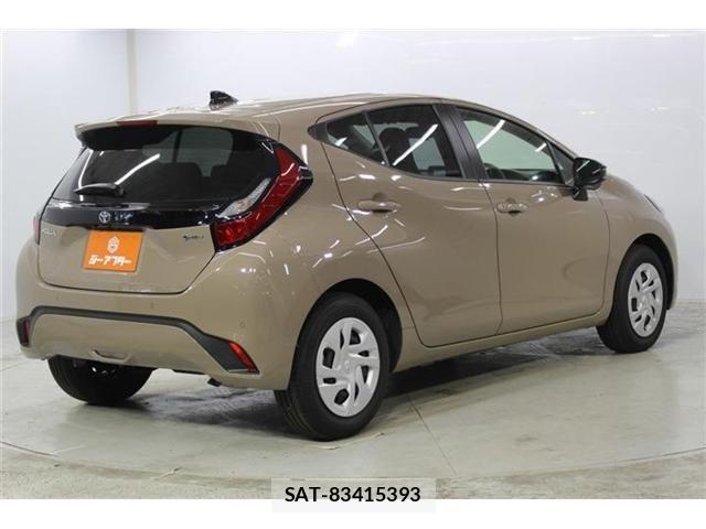 Toyota AQUA 2025-12 8145449-4