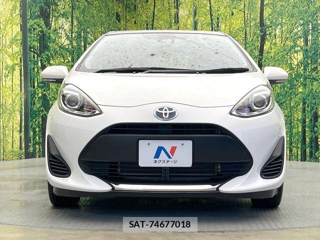 Toyota AQUA 2021-06 8145456-13