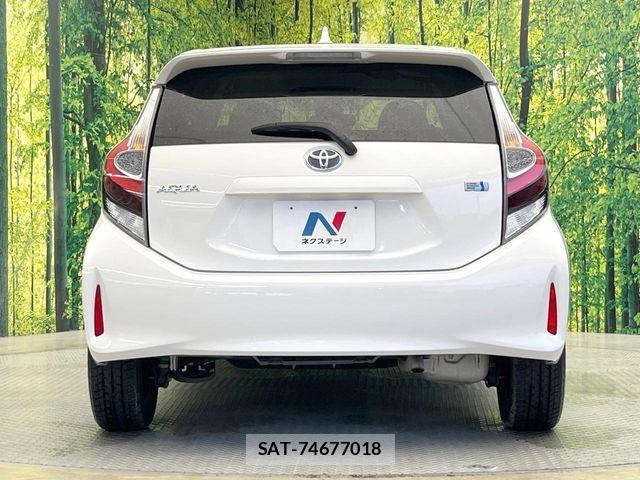 Toyota AQUA 2021-06 8145456-14