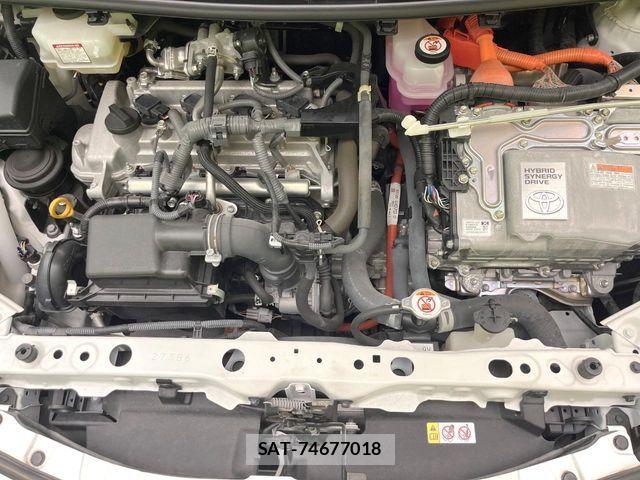 Toyota AQUA 2021-06 8145456-17