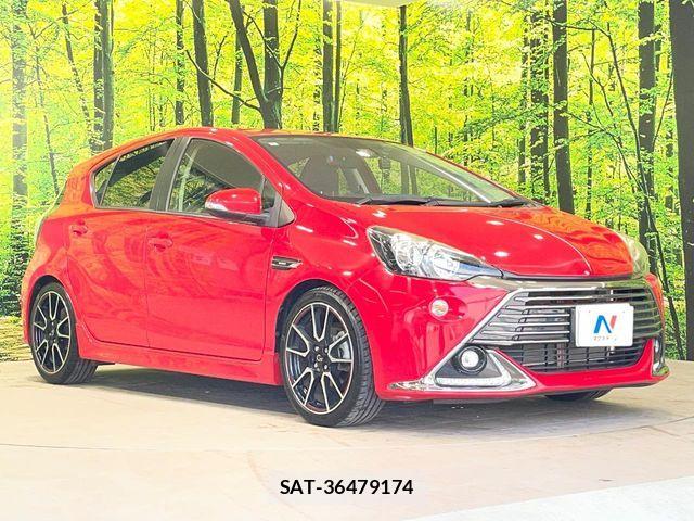Toyota AQUA 2016-05 8145458-15