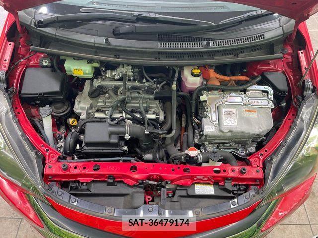 Toyota AQUA 2016-05 8145458-17