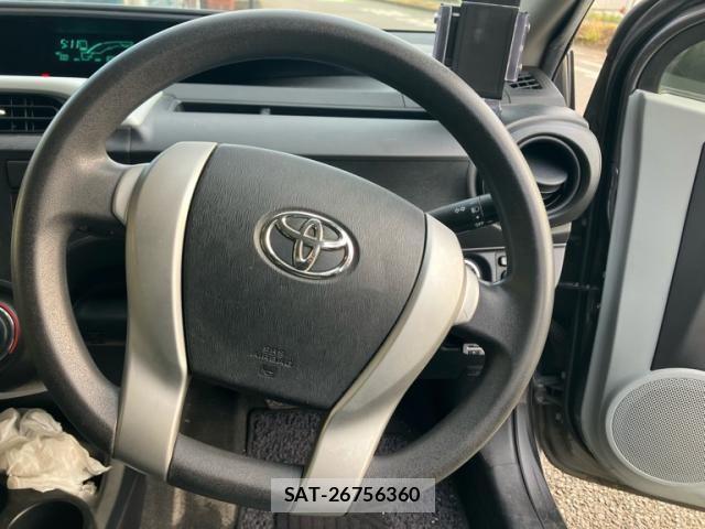 Toyota AQUA 2012-08 8145476-14