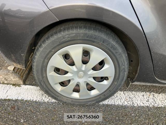 Toyota AQUA 2012-08 8145476-6