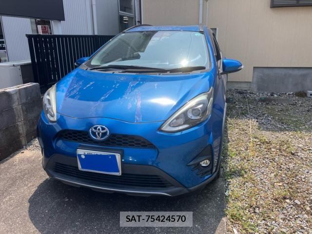 Toyota AQUA 2017-08 8145464-2