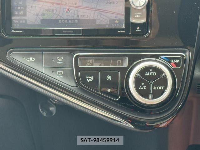 Toyota AQUA 2018-05 8157924-19