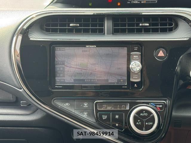 Toyota AQUA 2018-05 8157924-20