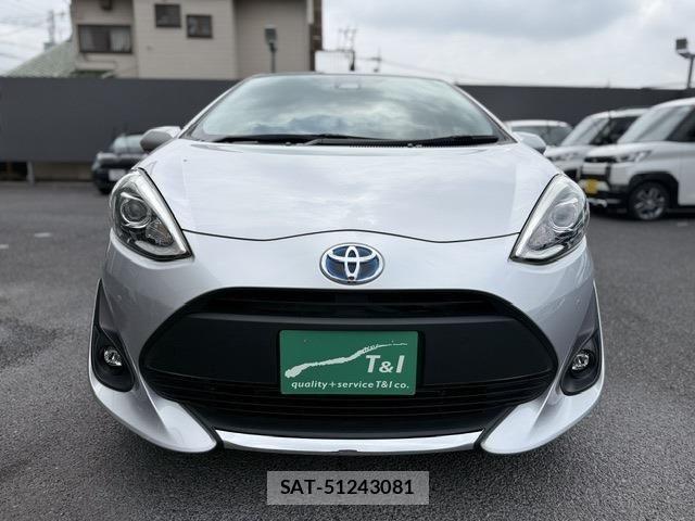 Toyota AQUA 2019-07 8157928-13