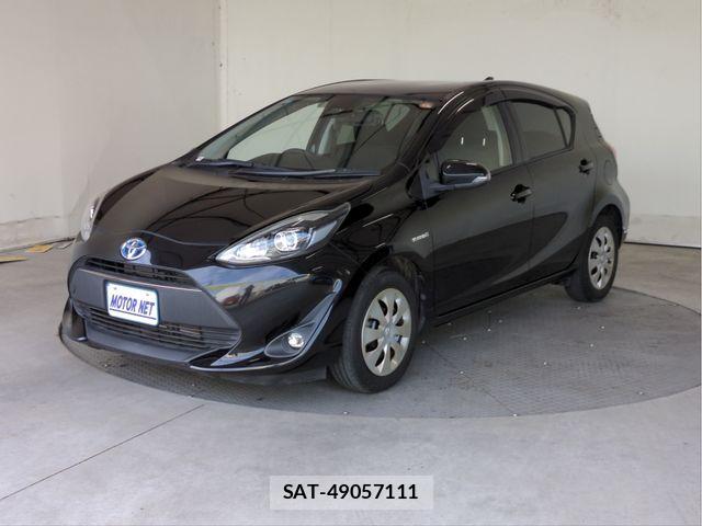 Toyota AQUA 2018-04 8157931-0