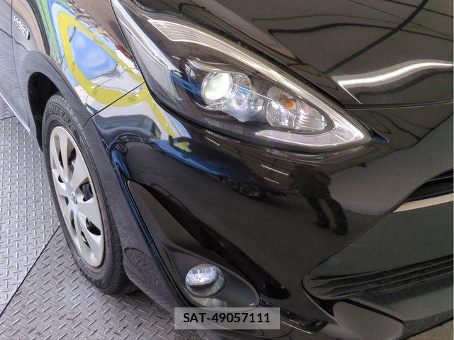 Toyota AQUA 2018-04 8157931-20