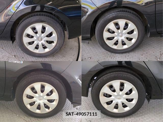 Toyota AQUA 2018-04 8157931-22