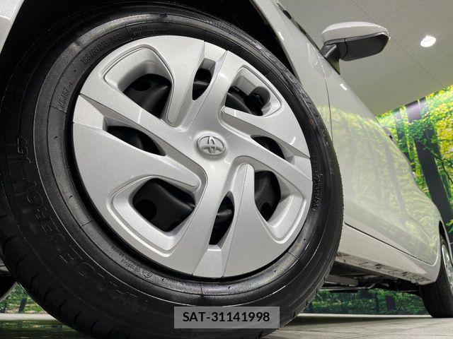 Toyota AQUA 2025-05 8157923-13