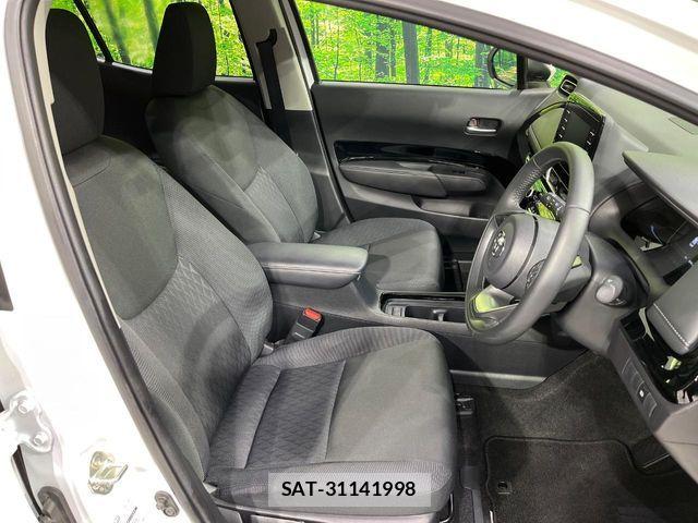 Toyota AQUA 2025-05 8157923-8