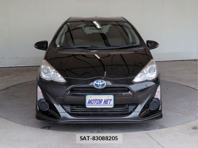 Toyota AQUA 2015-05 8157940-15