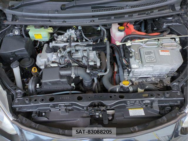 Toyota AQUA 2015-05 8157940-24