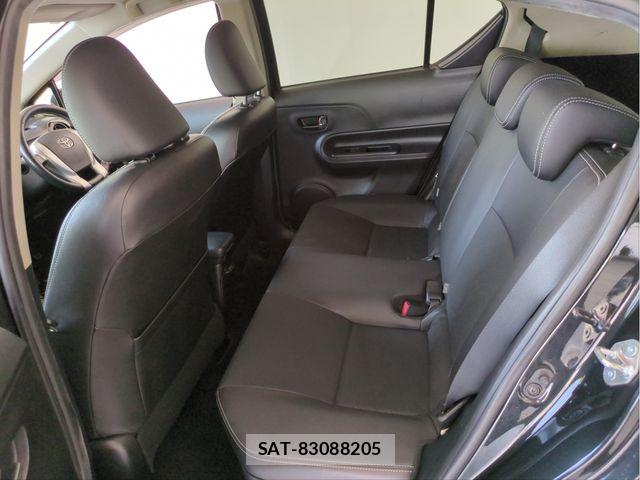 Toyota AQUA 2015-05 8157940-4