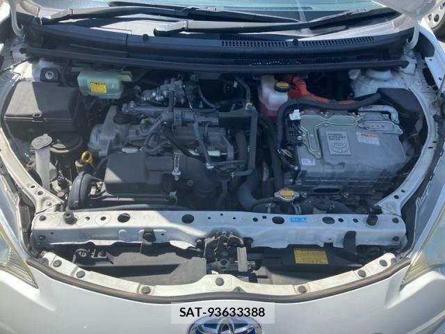 Toyota AQUA 2014-08 8157947-14