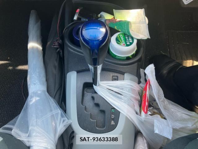 Toyota AQUA 2014-08 8157947-20