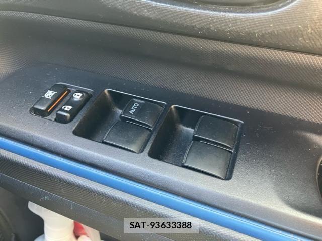 Toyota AQUA 2014-08 8157947-23