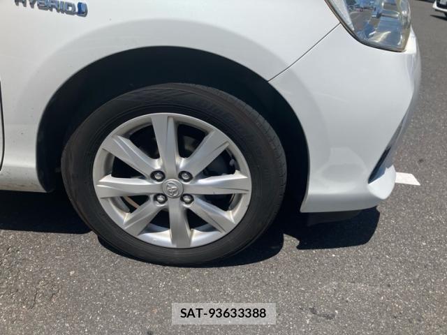 Toyota AQUA 2014-08 8157947-6