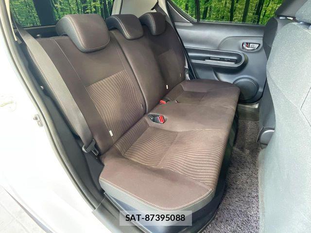 Toyota AQUA 2019-03 8157927-9