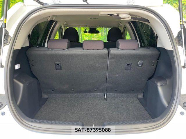 Toyota AQUA 2019-03 8157927-10
