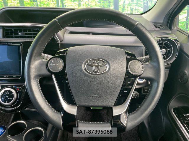 Toyota AQUA 2019-03 8157927-11