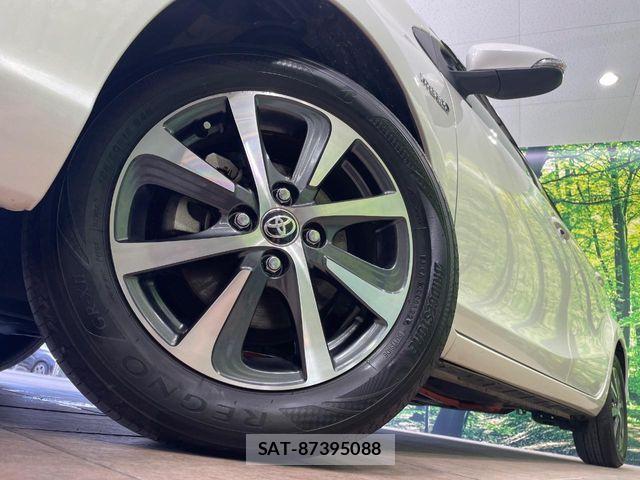 Toyota AQUA 2019-03 8157927-13